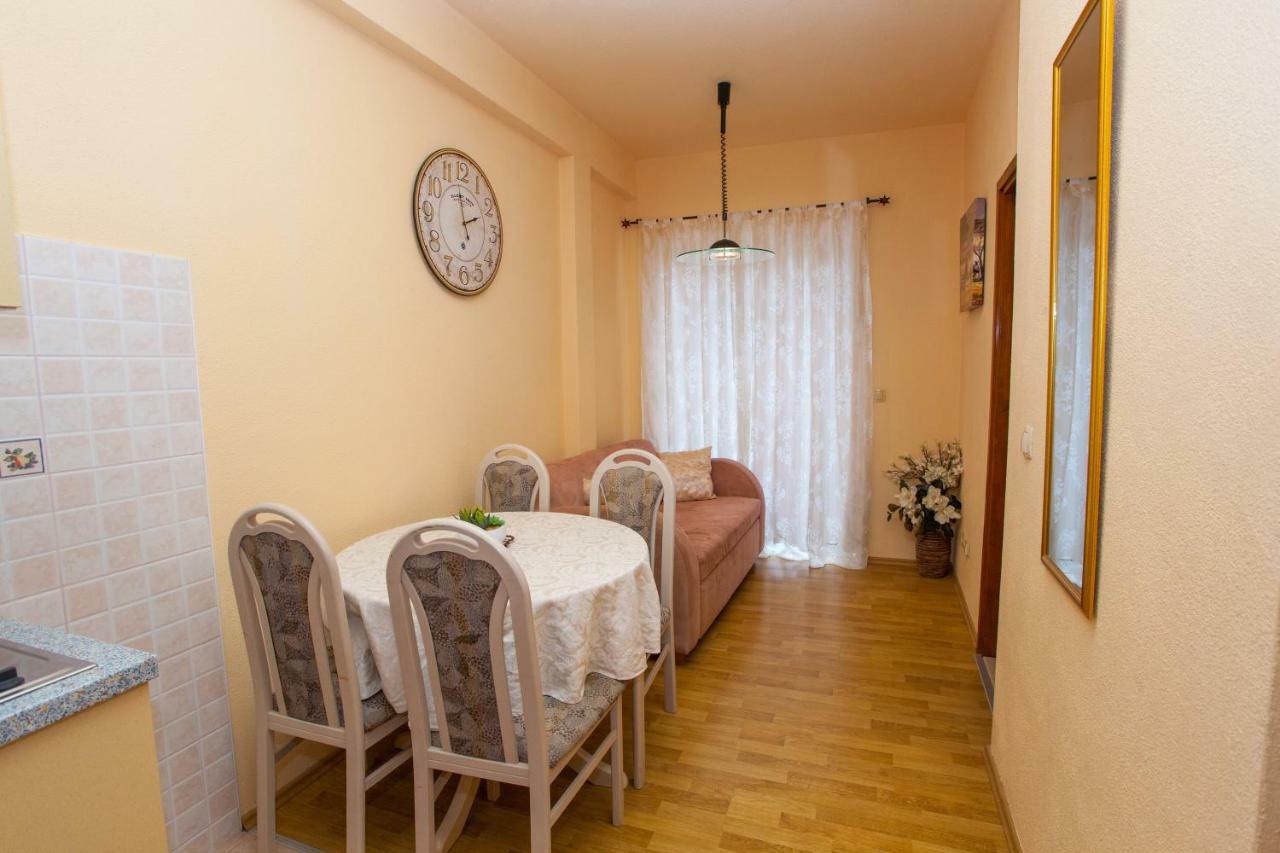 Appartamento Apartman Antonio Makarska Esterno foto